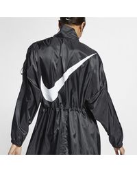 nike swoosh lightweight parka