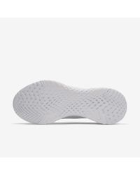 white phantom react