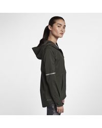 nike women's aeroshield hooded running jacket