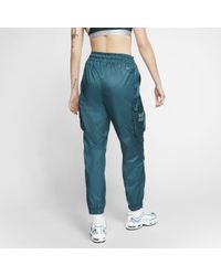 nike utility cargo joggers