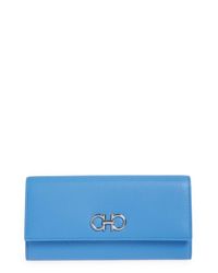 【送料&関税込】Ferragamo hug Wallet On Chain Hug wallet with chain - Women | Ferragamo