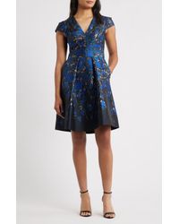 Vince Camuto Women's Metallic Jacquard Fit & Flare Dress - Sleeveless Cocktail Dress With V-Neck & Side Pockets - View #8