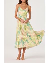 Astr Rasya Floral Pleated One-Shoulder Maxi Dress | Lyst