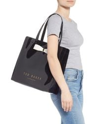 Ted Baker Almacon Bow Large Icon Bag in Black/Gold (Black) - Lyst
