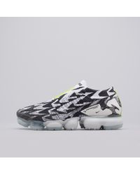 white vapormax air