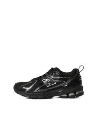New Balance Black M1906
