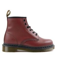 Dr. Martens Red Boot 6 Fori