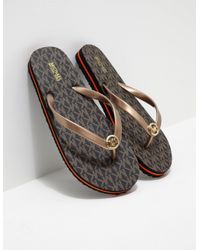 tessuti michael kors flip flops