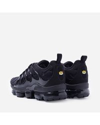 air max vapormax plus all black