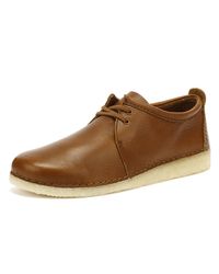 Men/'s Clarks Originals Ashton Lace up Cushioned Shoes in Cream