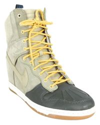 nike heel wedges