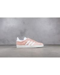 adidas gazelle grise femme porté