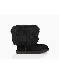 UGG Suede Women's Short Sheepskin Cuff Boot in Black - Lyst