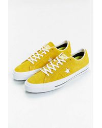 converse yellow one star