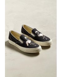 converse flamingo shoes