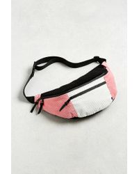 uo crossbody 2.0 sling bag