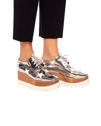 Stella McCartney Synthetic Elyse Stars Metallic Platform Shoes In Silver -  Lyst