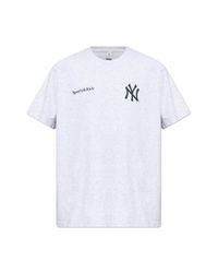Sporty & Rich White T-Shirt From The "Yankees Serif Crewneck" Collection