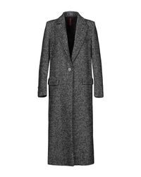 Abrigo Imperial de color Black