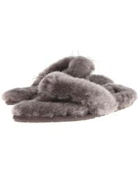 crocs international shipping