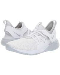 nike flex contact 3 sneaker
