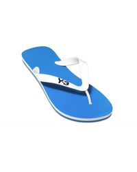 y3 flip flops