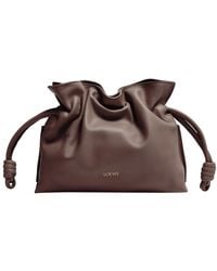 Loewe - Mittelgroße Clutch Flamenco Aus Kalbsnappa - Lyst