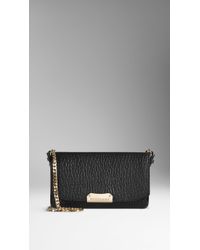 Saint laurent Grain 5/6 Croc-stamped Flap Clutch Bag in Black | Lyst