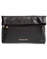 MICHAEL Michael Kors 'daria' Leather Foldover Clutch - Black