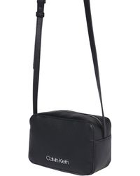 Calvin Klein Umhängetasche 'CAMERABAG' - Schwarz