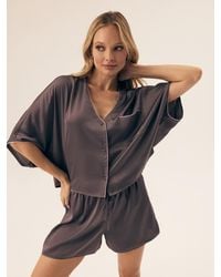 ESOTIQ - Pyjama Schlafanzug Shorty Aus Satin Kurzarm Mit V-Ausschnitt Zweiteilig Dill2 - Lyst