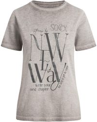 SOCCX - T-Shirt Mit U-Boot-Ausschnitt Und Artwork - Lyst