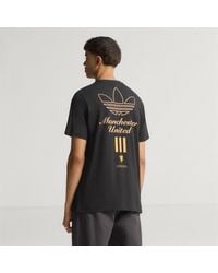 adidas - T-Shirt Con Icone Della Terrazza Del Manchester United - Lyst