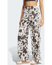 adidas - Pantaloni Originals Satin Wide Leg - Lyst