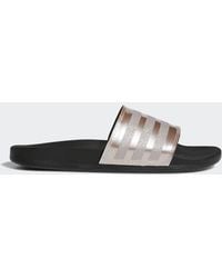 adilette nike