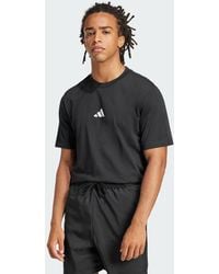 adidas - Essentials Small Logo Single Jersey T-Shirt - Lyst