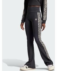 adidas - Leggings Originals Leopard Luxe 3-Stripes Infill Flared - Lyst