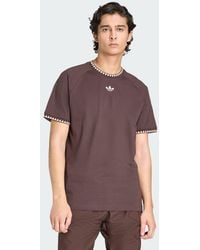 adidas - T-Shirt Adidas Chest Stripes Engineered Collar T-Shirt - Lyst