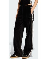 adidas - Pantaloni Originals Velvet - Lyst