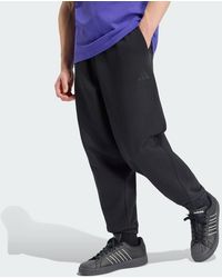 adidas - Kit Small Logo Regular Cuffed Joggers - Lyst