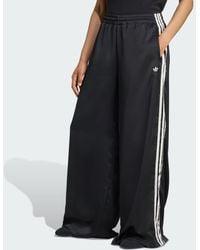 adidas - Originals Satin Wide Leg Track Bottoms Mujer Pantalones - Lyst