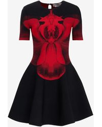 Alexander McQueen - Orchid-print Flared-hem Knitted Midi Dress - Lyst