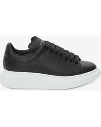 McQueen - Sneakers basse oversized in pelle nera - Lyst