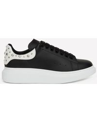 Sneakers In Pelle Con Platform 45Mm - Nero ... Info Alexander McQueen gives its Oversized sneakers an edgy finish to update your style. Embellished ... Sneakers In Pelle Con Platform 45Mm - Nero ... Info Alexander McQueen gives its Oversized sneakers an edgy finish to update your style. Embellished ...