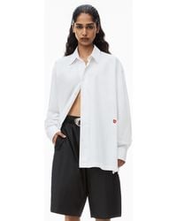 Alexander Wang - Button Up Boyfriend Shirt In Compact Cotton With Apple Logo Patch - Lyst