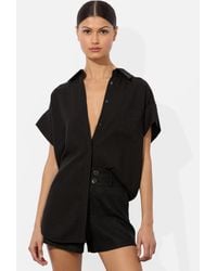 Alice + Olivia - Finely Short Sleeve Button Down - Lyst