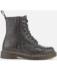 Dr. Martens Flat boots for Women | Online Sale up to 32% off | Lyst