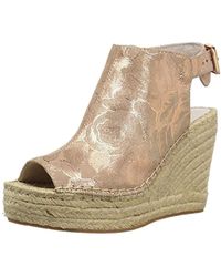 clarks closed toe wedges