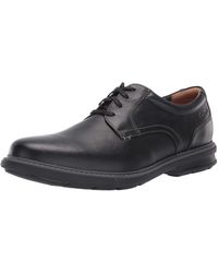 clarks lace up oxfords