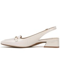 Naturalizer - S Lindsey Slingback Pointed Toe Low Block Heel Pump Satin Pearl Patent Leather 6 W - Lyst